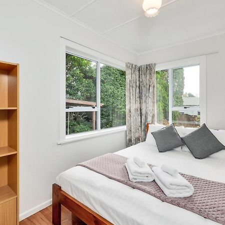 3 Bedroom In Onehunga W Parking - Wifi - Netflix Оукланд Екстериор снимка